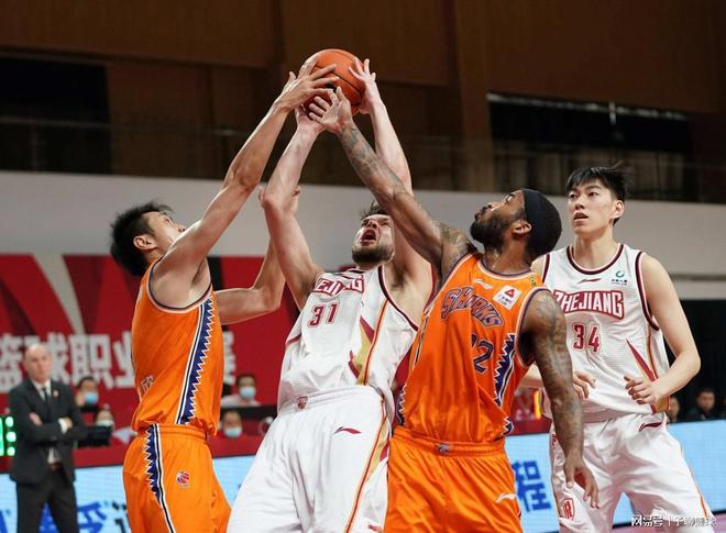加盟将为波 加盟将为波